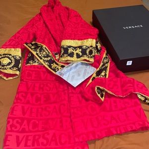 Versace I ❤️ Baroque Unisex Robe